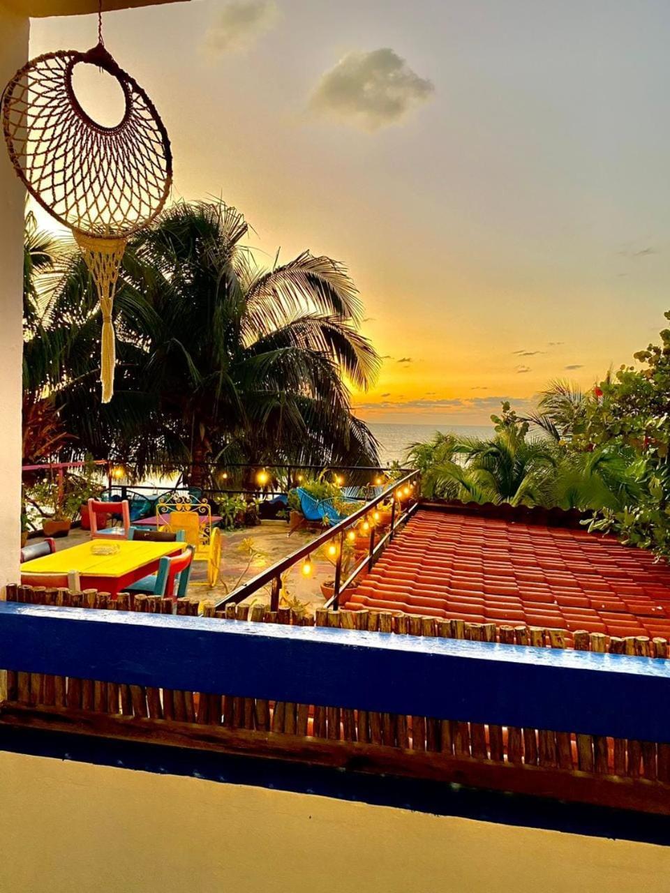 Hotel Gutierrez セレストゥン エクステリア 写真